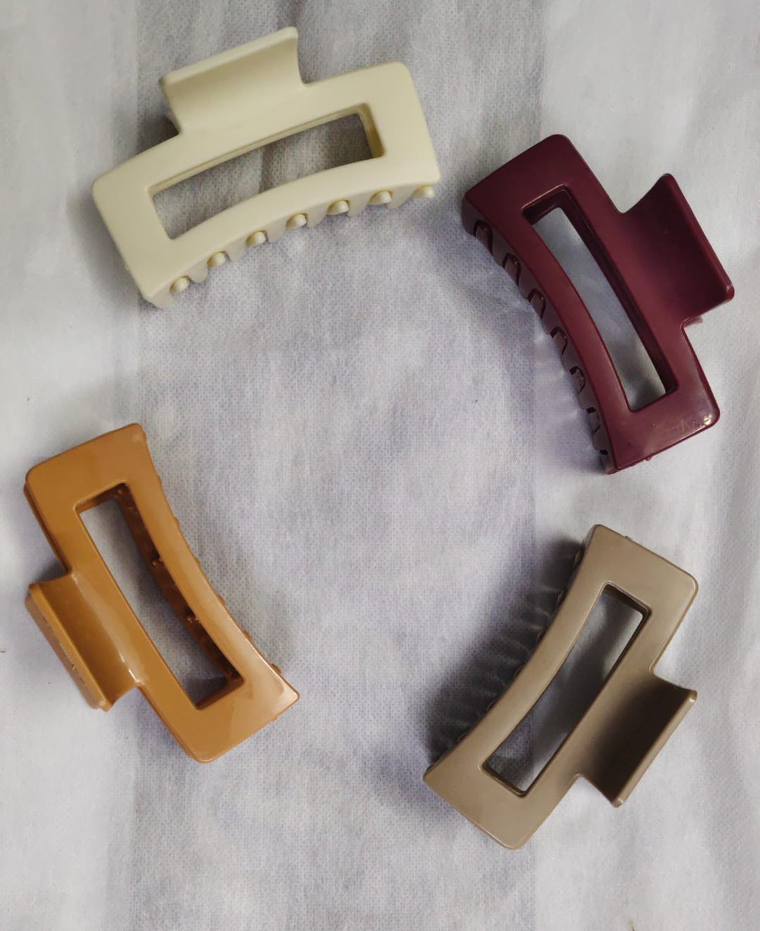 Flexible clutcher (unbreakable)