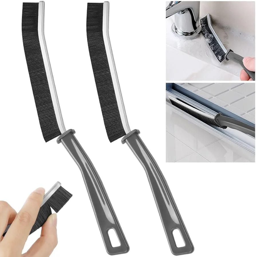 Gap cleaning brush
